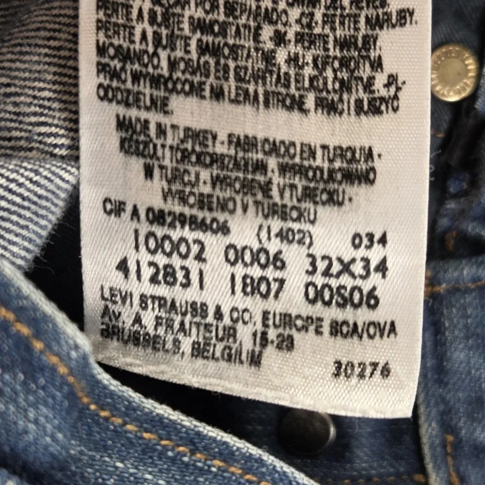 Vintage Levis Engineered Jeans Mens 32x34 Blue Twisted One Pocket Buckle Back